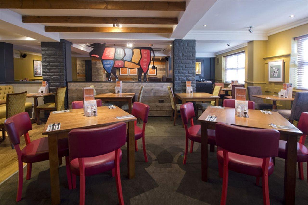 Premier Inn London Romford Exterior photo