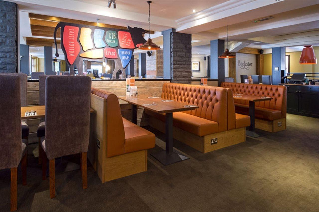 Premier Inn London Romford Exterior photo