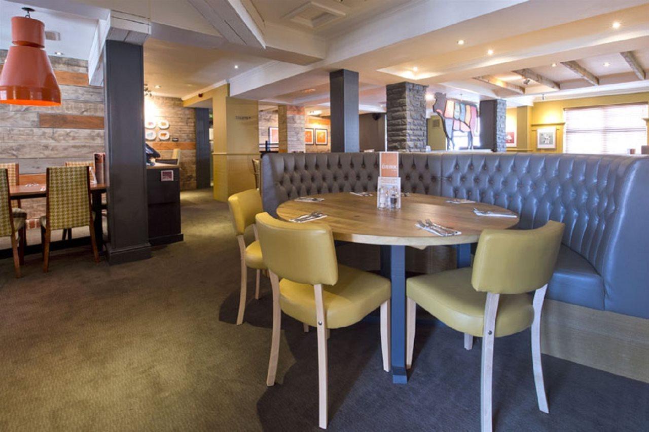 Premier Inn London Romford Exterior photo